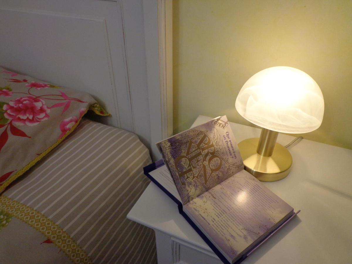 Bed and Breakfast Santolines En Provence Piolenc Екстер'єр фото