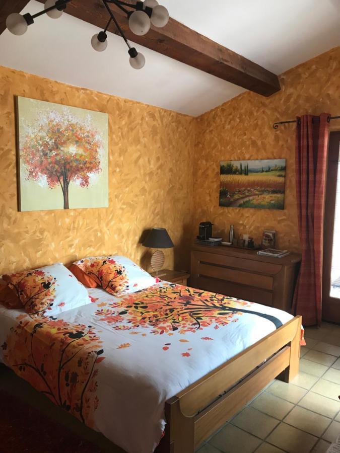 Bed and Breakfast Santolines En Provence Piolenc Екстер'єр фото