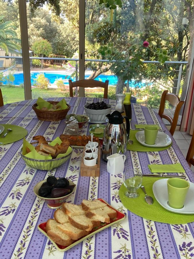Bed and Breakfast Santolines En Provence Piolenc Екстер'єр фото